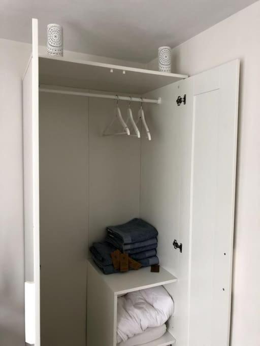 Prachtig Guesthouse Aan Het Water Almere Dış mekan fotoğraf